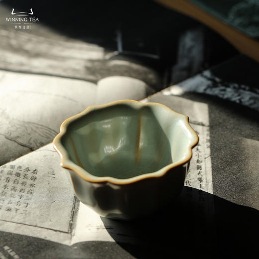 问鼎汝瓷天青乙巳宝相杯 商品图3