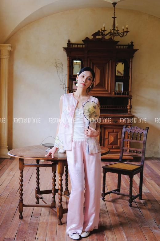 【门店同款】ENJOY夏季云敛-春光推盏生如夏花中式马夹 162252737 商品图4