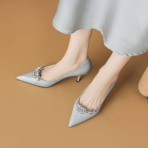 【预售7天】高跟鞋女春秋羊皮新款细跟尖头法式温柔气质水钻百搭绝美单鞋MY&A229 商品图1