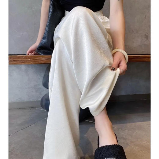 【醋酸缎面直筒裤】新中式国风提花缎面阔腿垂坠感女裤夏季薄款高腰冰丝休闲直筒裤 商品图2