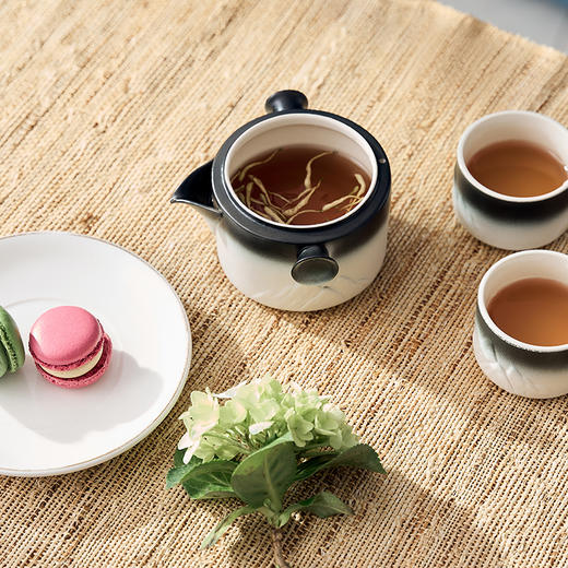 南周文创-就山茶具礼盒（一壶四杯 磨砂质感 山水造型） 商品图13