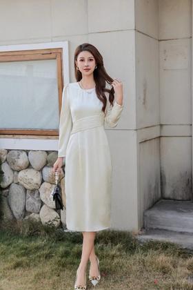 ELLA JADE 珍珠白光泽感提花收腰连衣裙 20117