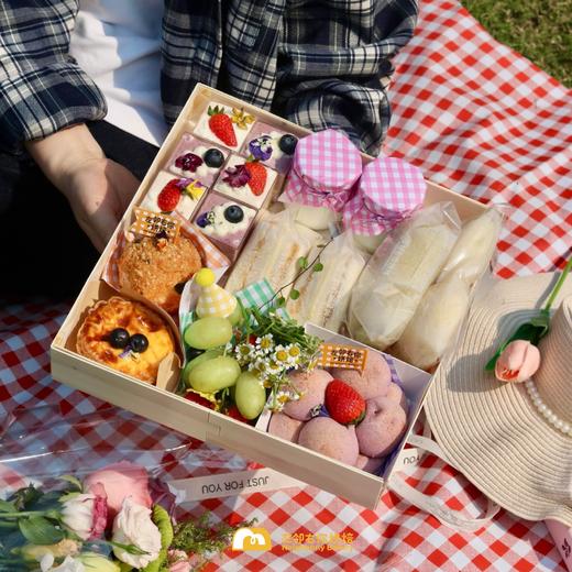 4人份踏青面包蛋糕野餐盒子 商品图0