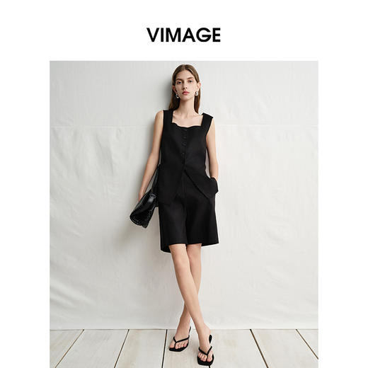 VIMAGE纬漫纪高腰时尚修身直筒黑色休闲短裤夏季新款V2305913 商品图1