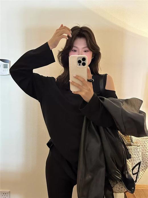 老米优品🎈3-5天。简约慵懒范儿~《小露肩设计防晒tee》薄软亲肤，自带空气感~ T250327B  下架 商品图6