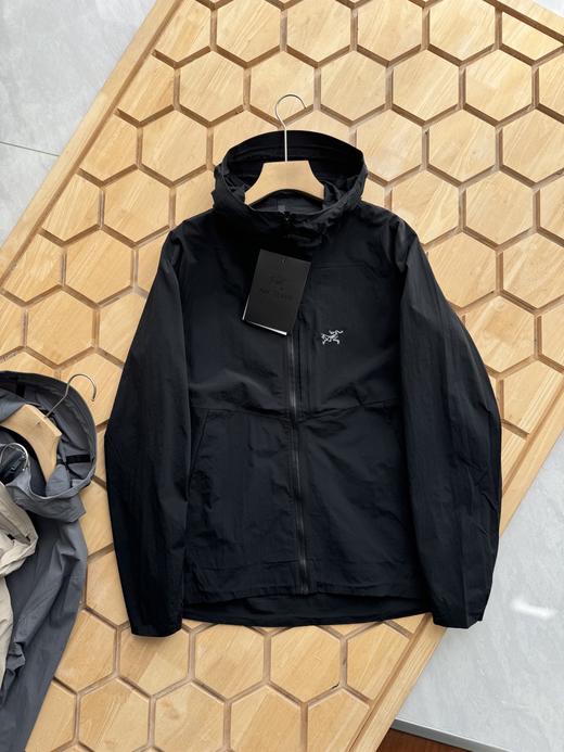 点此购买 始祖鸟春秋季男士全压胶轻量化薄款透气速干衣外套 jj 313450 商品图4