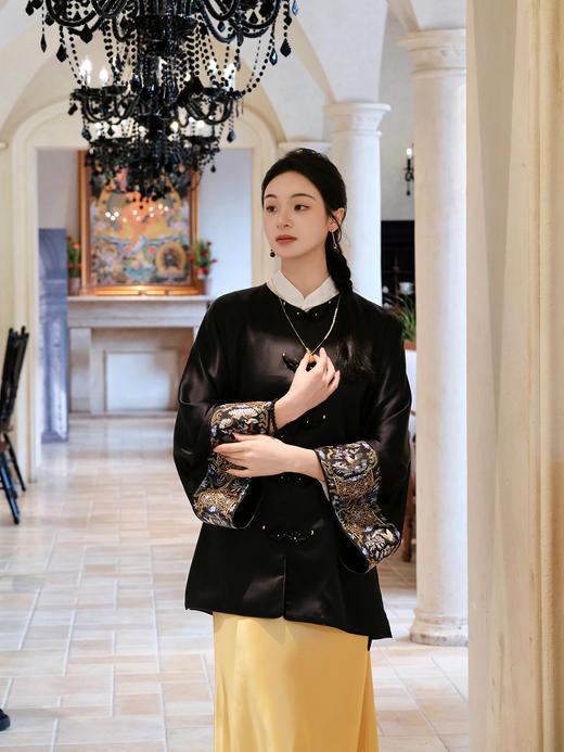 盛唐牡丹|手绣花窗花鸟真丝外套 商品图1