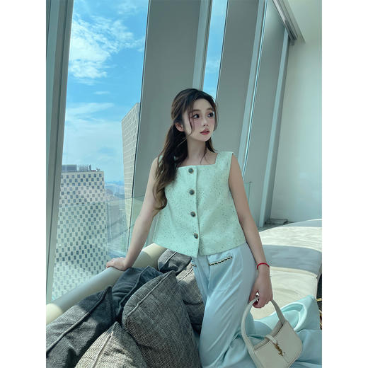 清仓捡漏LINCHAOZHANG【星河闪耀】LW240327 细节小香马甲外套 LK240328  贴小香风边长裤 商品图3