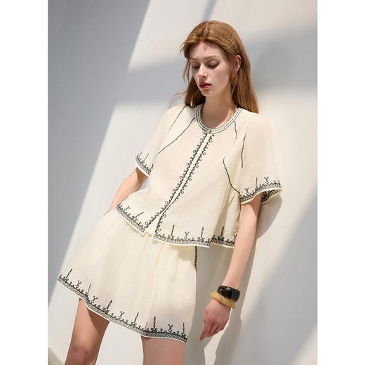 【莱赛尔+亚麻】三彩2025夏季新款刺绣小衫圆领宽松五分袖上衣法式S 商品图1