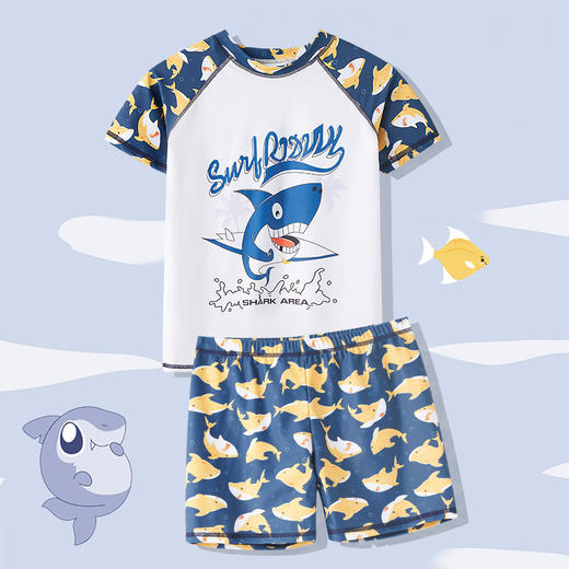 【儿童泳衣丨男童泳衣系列】立体裁剪，版型简约，经典圆领穿脱方便，棉质内里，穿着更舒适，亲水速干高弹不起球，包边细致走线均匀，不同花色可选 商品图2