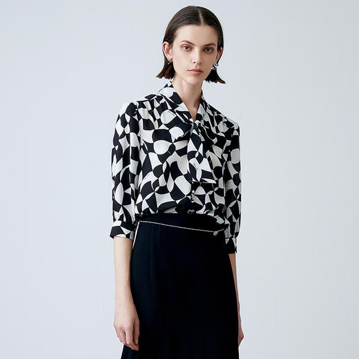 EITIE爱特爱夏新款气质通勤显瘦飘带系带印花衬衫上衣7813508 商品图3
