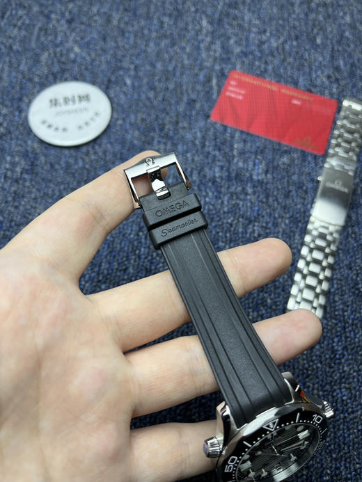 欧米茄VS海马300米系列 原装开模 黑海马
款式：男士潜水腕表 商品图7