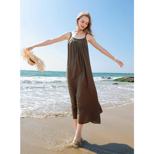 三彩2025夏季新款度假风吊带裙无袖连衣裙宽松长裙大摆法式M 商品图3