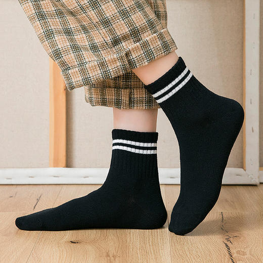 【女士条纹直角中筒袜】女士运动休闲袜子女直角中筒袜学院风四季袜吸汗防臭 商品图2
