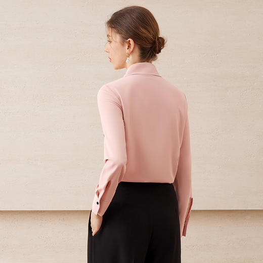 EITIE爱特爱气质简约百搭直筒显瘦正肩正式衬衫上衣春夏新款A2509509 商品图9