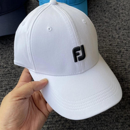 正品FJ 春夏款高尔夫帽，快干透气，头围可调。三个色各几顶。 商品图1