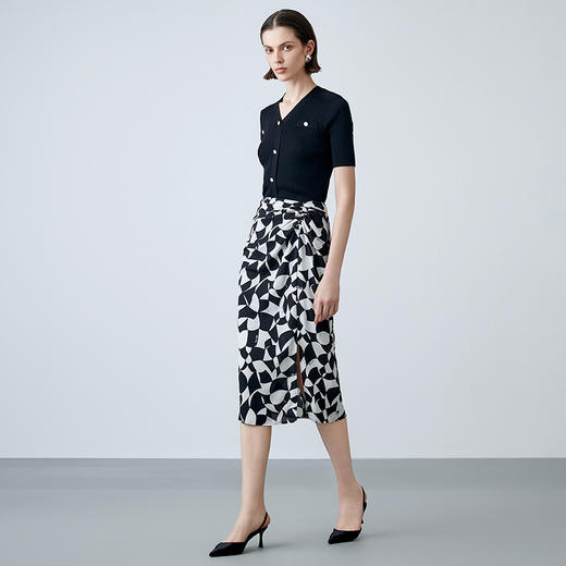 EITIE爱特爱夏季新款裙摆开叉印花显瘦高腰半身裙7806506 商品图1