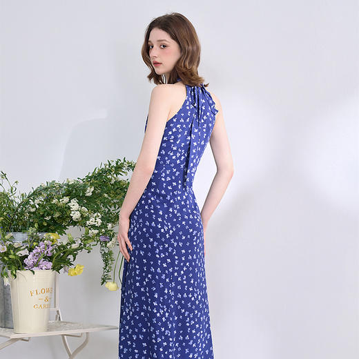 【限时秒杀】法式复古摩登小性感挂脖碎花裙女春夏V领收腰连衣裙V0950350 商品图4