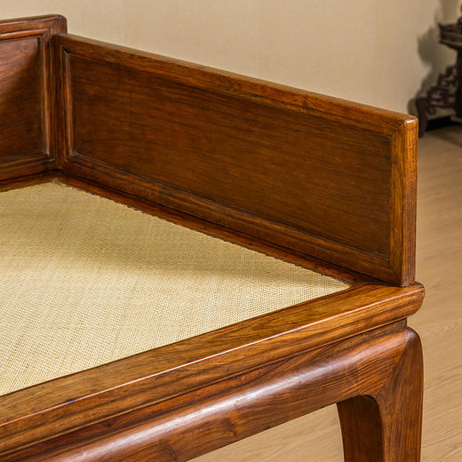 明 黄花梨独板三围屏罗汉床（售价1220万） 商品图2