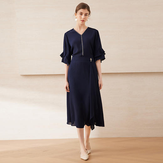 【深蓝色a字半身裙】EITIE爱特爱优雅通勤高腰显瘦2025夏新款B2506608 商品图1