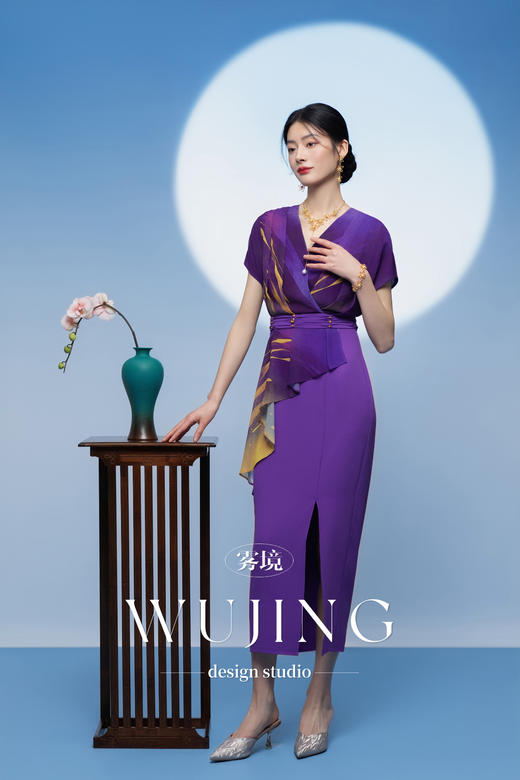 3205277 紫金梦雨 进口蜂窝缎/韩国进口水晶乔其纱连衣裙 雾境 商品图4