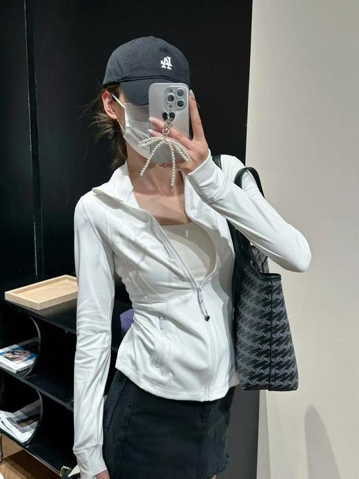 lulu同款无标，显瘦有线条，胸大腰细连帽瑜伽外套，健身跑步日常穿 商品图4