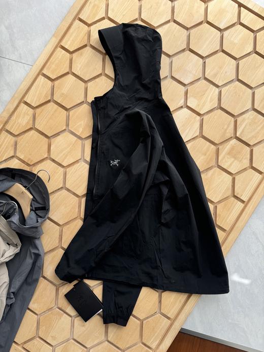 点此购买 始祖鸟春秋季男士全压胶轻量化薄款透气速干衣外套 jj 313450 商品图7