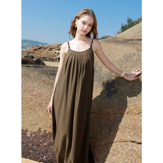 三彩2025夏季新款度假风吊带裙无袖连衣裙宽松长裙大摆法式M 商品图2