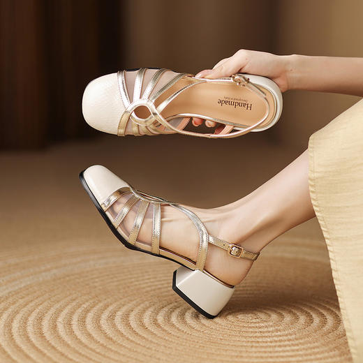 【预售5天】复古百搭拼色包头凉鞋，粗跟头层蛇纹牛漆皮网纱包头凉鞋LD&7327 商品图0