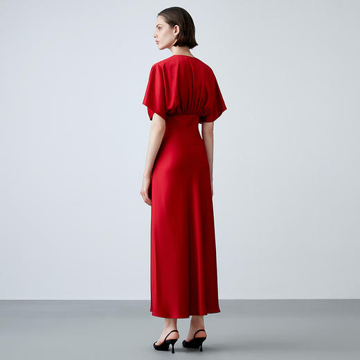 EITIE爱特爱夏季新款气质大方洋气显瘦高腰连衣裙礼服7877512 商品图4