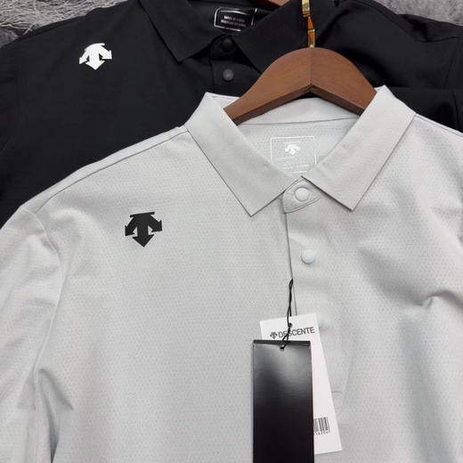 正品迪桑特春夏新款Tegolf吸湿速干防晒短袖POLO衫

尺码 瓷灰白 黑色 M-XXL 合身版型 商品图2