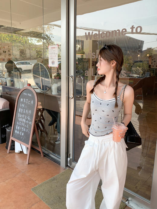 【110元任选3件】现货秒杀！卖完下架不再补 ！微信粉丝打折价！！蝴蝶结印花吊带背心 商品图8