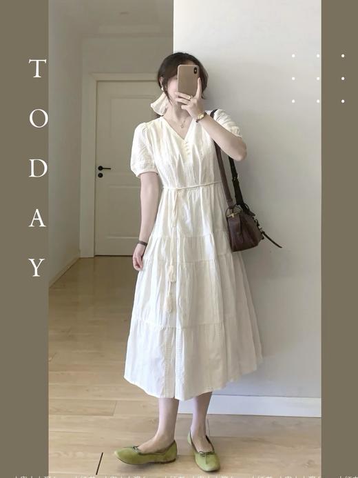 【百图lulu定制】【知夏连衣裙】雏菊刺绣 流苏腰带 布包纽扣  短袖连衣裙 商品图0