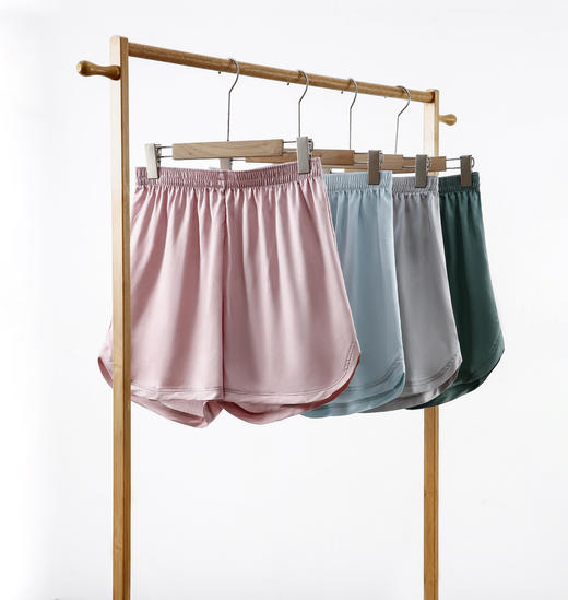 🙆【法国MAWALIFE玛万生活E高奢天丝短裤】😘线下实体价189|件，现特惠团购价39.9|件！✨福利先到先得~ 商品图0