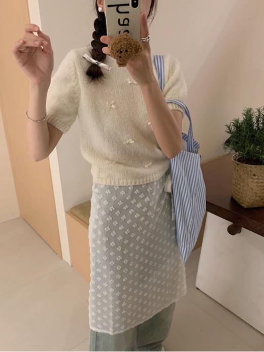 🌸【岚可可软糯小蝴蝶结短袖】它！来！！啦！！！🌈谁能拒绝软糯糯的针织短袖呢！🥰！！搭配小白裙的组合两件套，🌟上身自带温柔风滤镜 商品图1