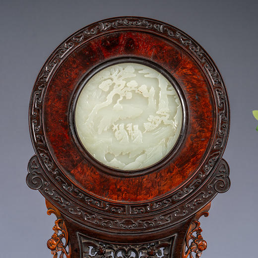 清 红木及黄杨木镶瘿木嵌玉雕山水人物圆形插屏（一对） 商品图2