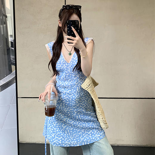 西遇波点衬衫上衣女夏季新款叠穿连衣裙收腰蓝色v领罩衫SS050460 商品图3