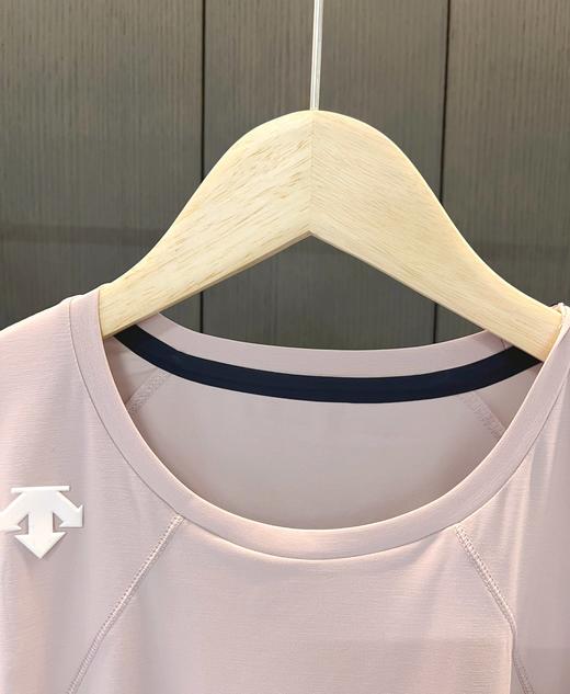 点此购买 迪桑特夏季热压边女士半袖T恤 ggd 313538 商品图13