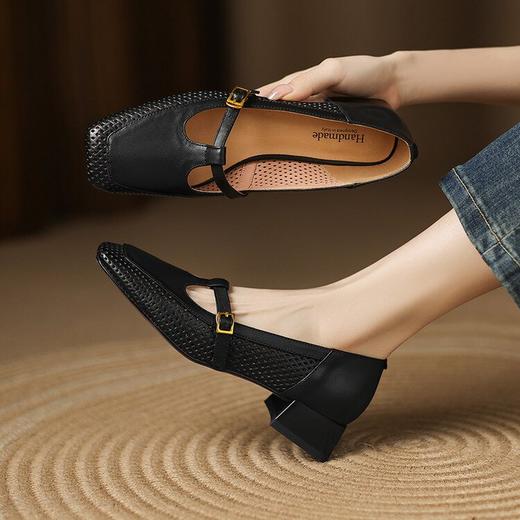 【预售5天】复古T字带玛丽珍女鞋小皮鞋，粗跟头层油蜡檫色牛皮压花冲孔单鞋LD&7326 商品图3