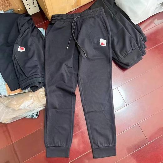 现货 BUR冰丝裤..几十条... 永恒经典的红标... 商品图0