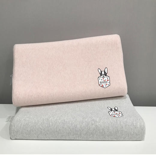 10楼宝缦 儿童乳胶波浪枕44*26cm 吊牌价528元 活动价199/只 商品图0