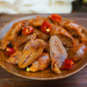 【鲜香美味❗️香辣鲜卤鸡心】甄选饱满鸡心，粒粒香鲜有嚼劲，三酱三卤炼就纯正口感，肉质紧致回味无穷，即食零食解馋独立小包装，非鸭心鲜卤，小心肝烧烤下酒菜L