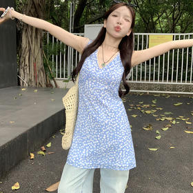 西遇波点衬衫上衣女夏季新款叠穿连衣裙收腰蓝色v领罩衫SS050460