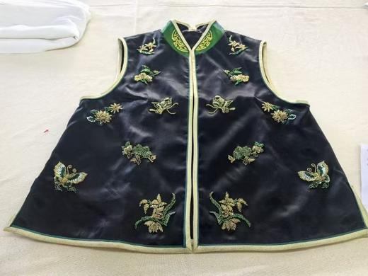 盛唐牡丹| 手工串珠绣香云纱马甲 商品图0