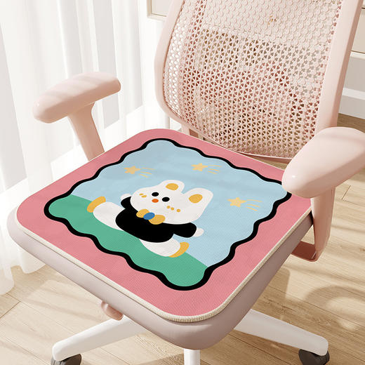 夏季【凉爽冰丝坐垫】办公室学生电脑椅坐垫 卡通风凉爽透气家用沙发垫   商品图12
