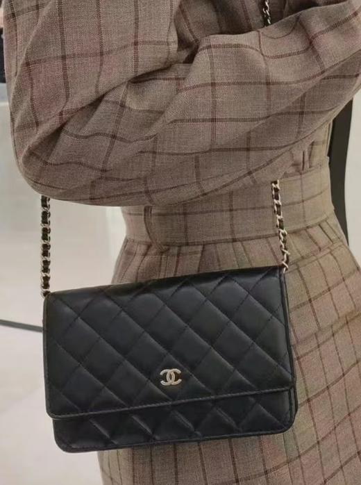 CHANEL香奈儿 WOC 链条肩带 颗粒压花牛皮 发财包口盖包麻将包斜挎包 女款 黑色（HH） 商品图11