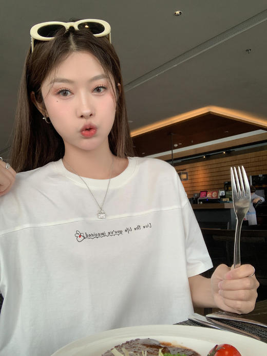 <曾小咸推荐>新品现货秒杀！卖完下架不再补 ！微信粉丝打折价！！白色字母印花短袖 日常119.99/件 立减50 秒杀69.99/件！！ 商品图6