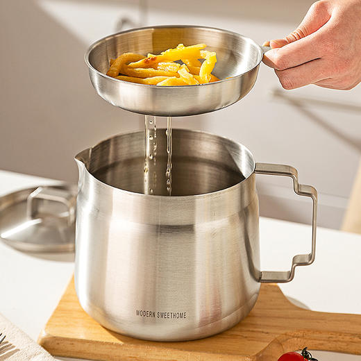 摩登主妇滤油壶304不锈钢家用大容量储油罐厨房带过滤网装油容器 商品图1