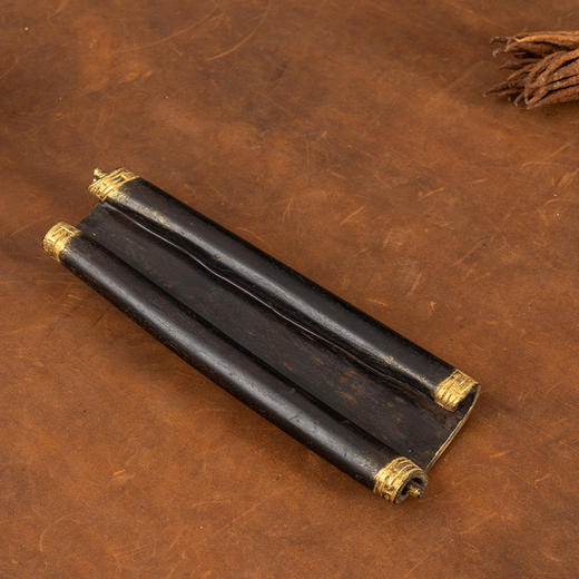 清 紫檀漆金回纹书卷式臂搁 商品图4