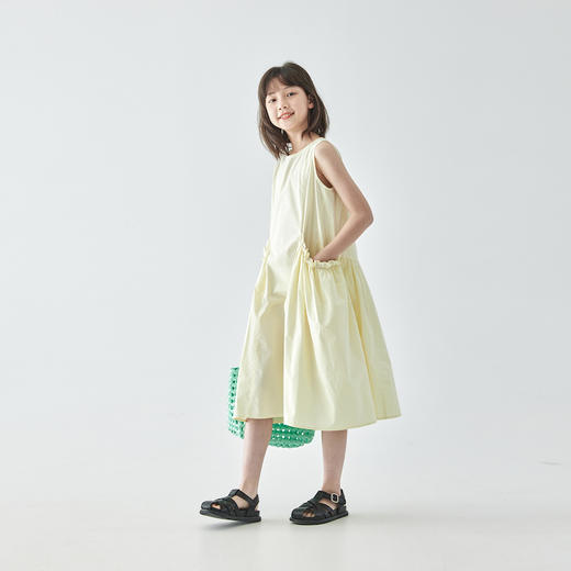 棵初 2025春夏第三波新品纯色无袖连衣裙876K256047CD 商品图2